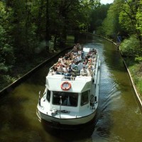 Fahrgastschiff Schenkenland im Eisenbahnkanal